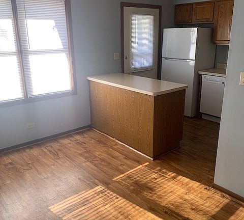 2nd image of 115 Beachway Dr APT D