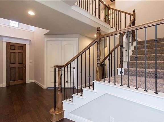 3rd image of 6908 Barolo Dr