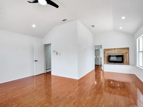 8619 London Hts, San Antonio, TX 78254