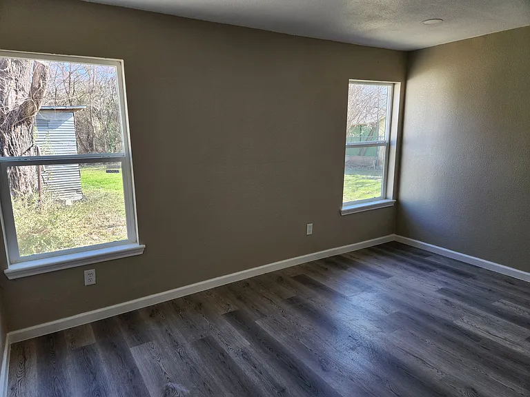 3818 Peoria St — Photo 6