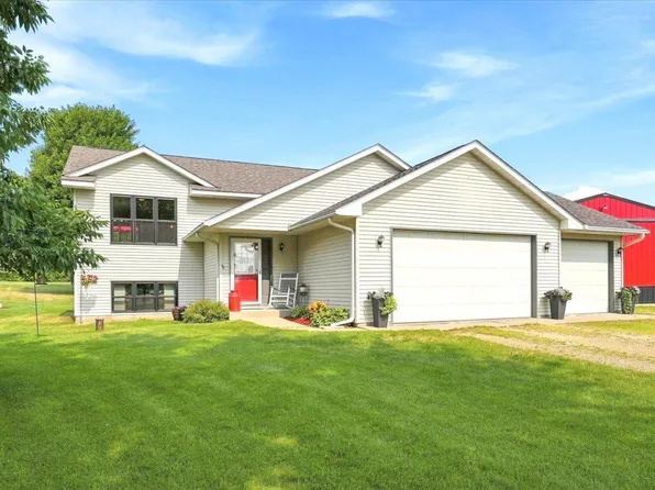1498 142nd St, New Richmond, WI 54017