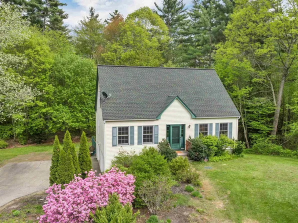 83 Stillwater Circle, Rochester, NH 03839