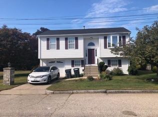 7 Famiglietti Dr, Providence, RI 02904