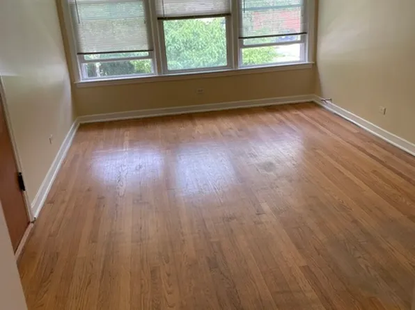 9034 Keating Ave APT 2A, Skokie, IL 60076
