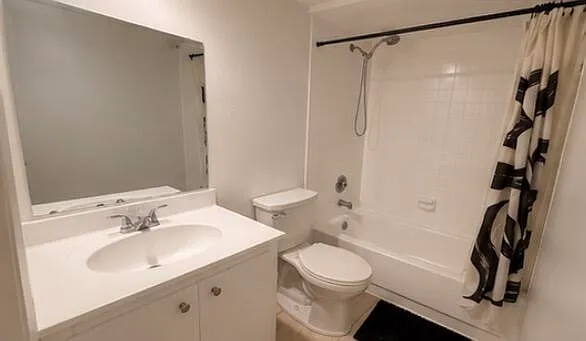1421 14th Ln #D — Photo 7