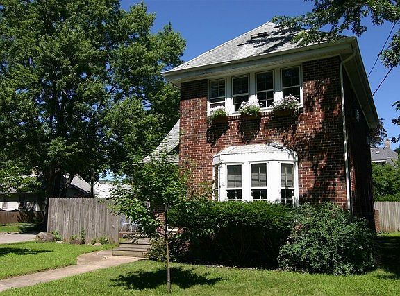 2nd image of 1827 N Church St