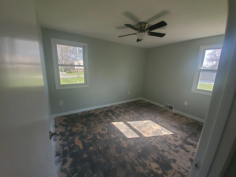 136 Indiana Ave — Photo 24