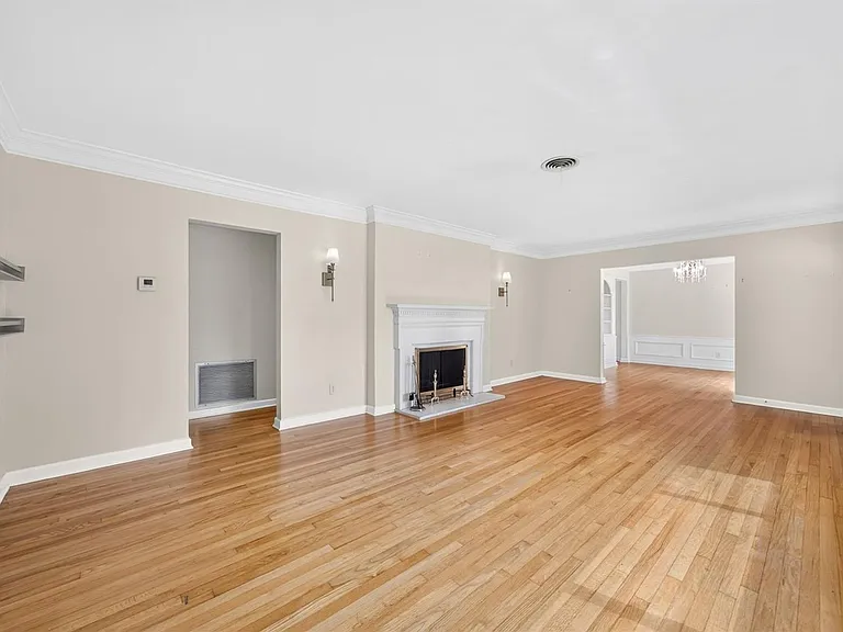 2406 Shoreham Rd — Photo 14