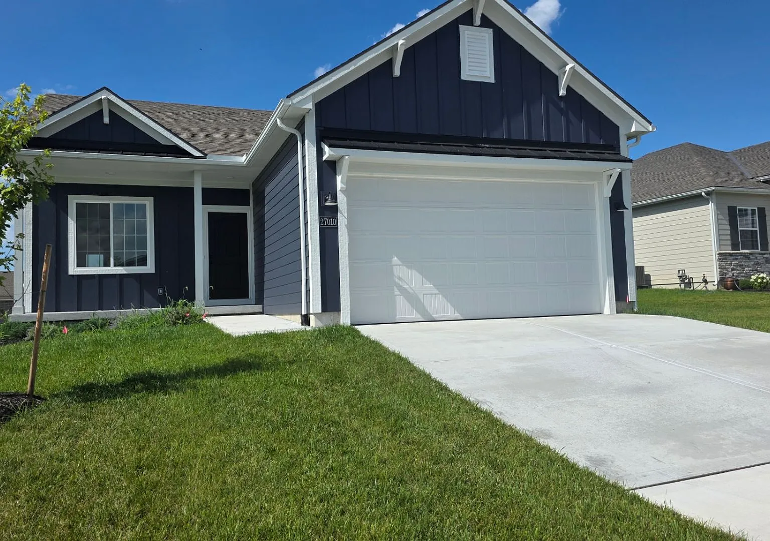 3 BR/2BA | Newly Renovated Single Family Home | 1-Car Garage Parking | Great backyard — Photo 2