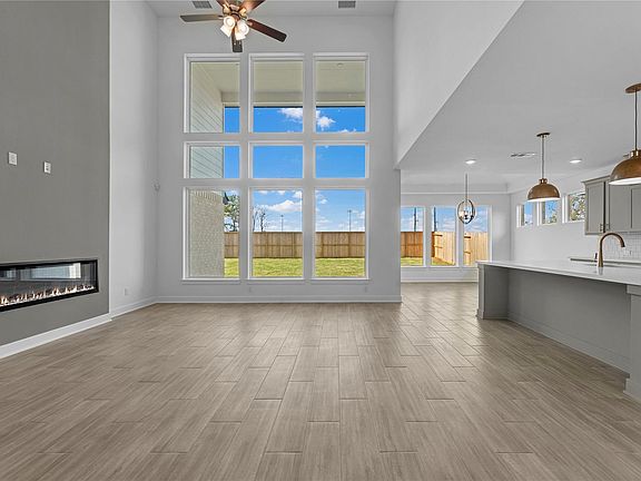 3rd image of 1611 Summer Pine Ct