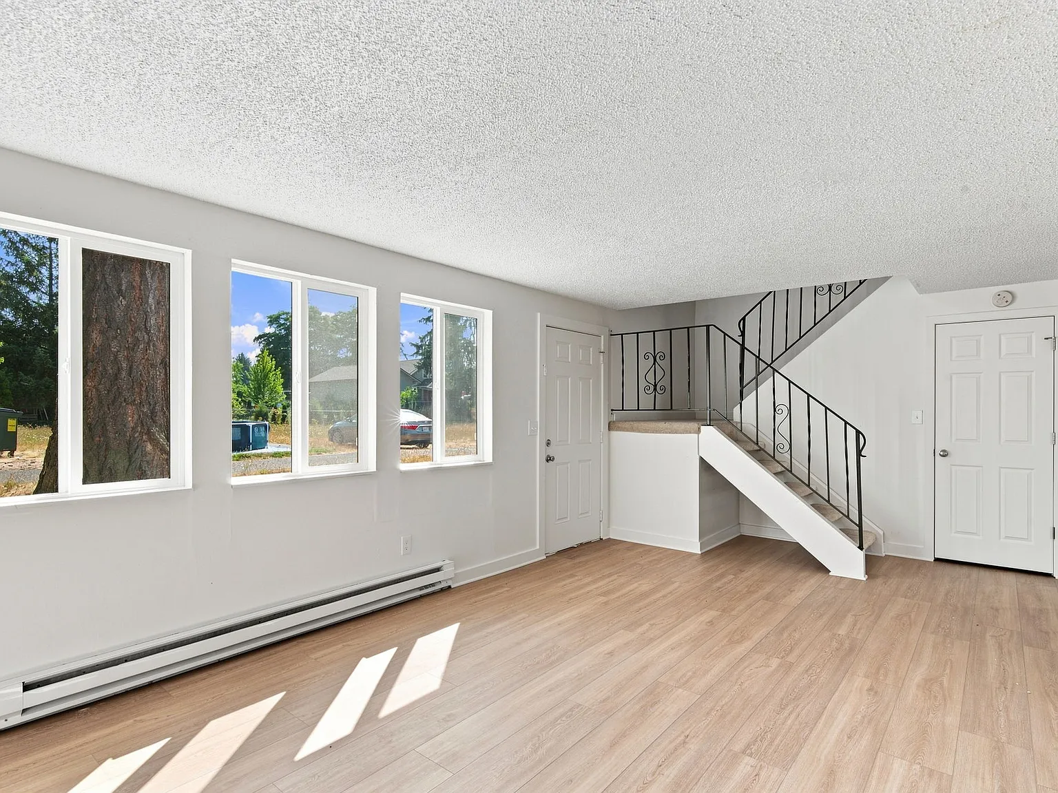 2 bed, 1144 sqft, $2,000 — Photo 4