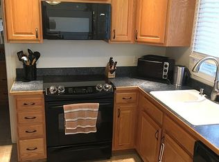 594 Silver St, Manchester, NH 03103