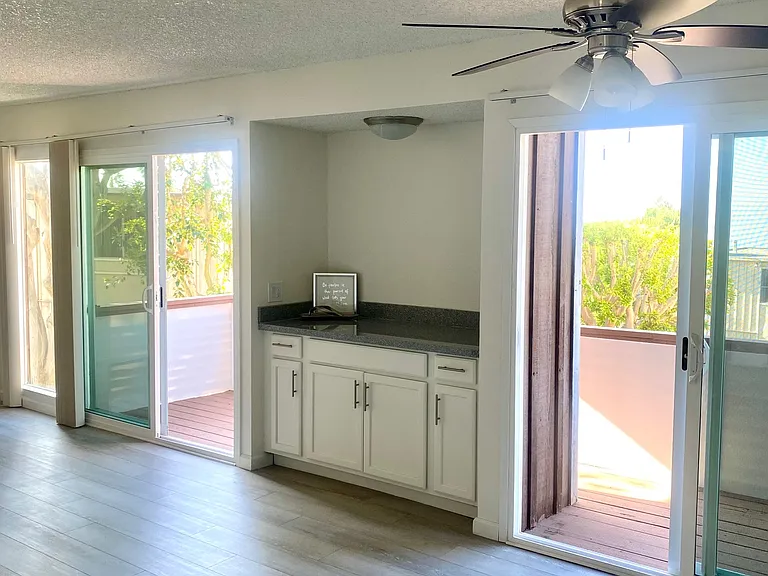 6818 Los Verdes Dr #5 — Photo 4
