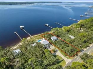 289 Mashes Sands Rd, Panacea, FL 32346