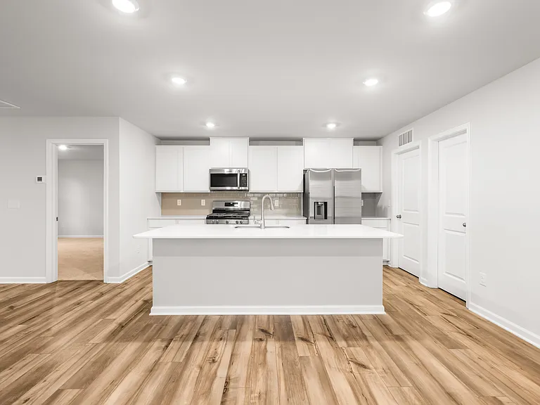 10154 Chatham Run Ln — Photo 11
