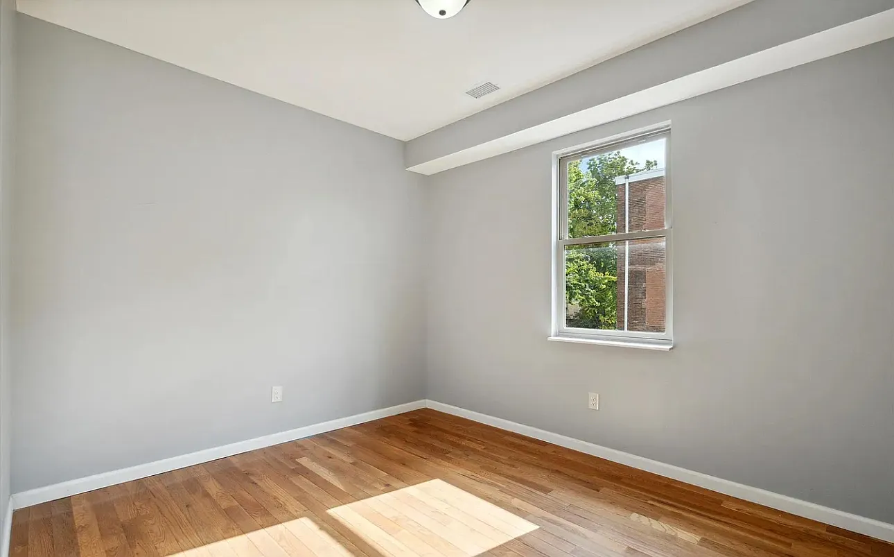 4 bed, 1584 sqft, $1,950 — Photo 4