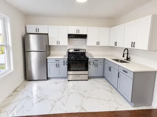 1033 Grove St #2C, Irvington, NJ 07111