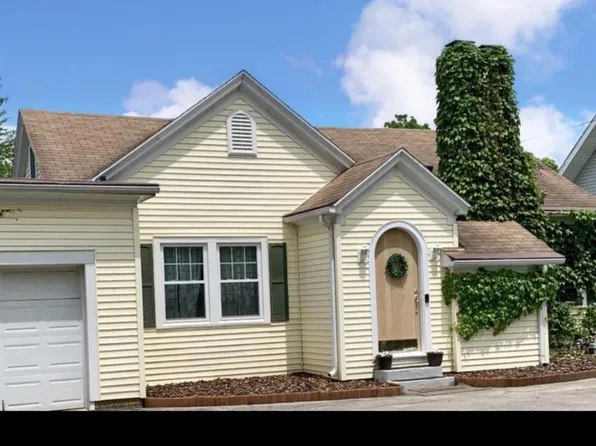 3216 E Jackson Blvd, Elkhart, IN 46516