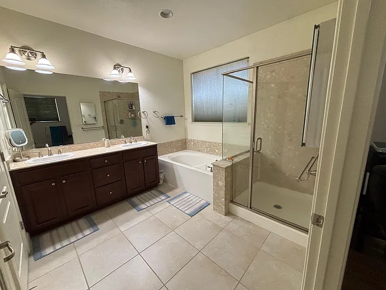 10184 Mesa Cortona Dr — Photo 19