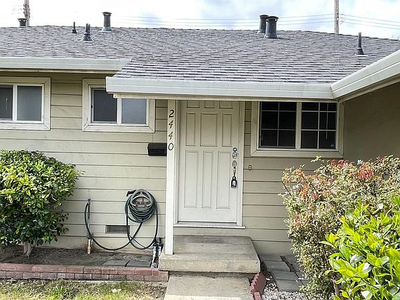 2nd image of 2440 Glendenning Ave