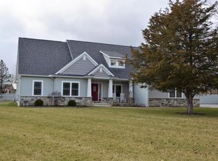 12 Winston Rd, Delaware, OH 43015