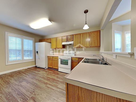 4th image of 905 Finchurch Cir