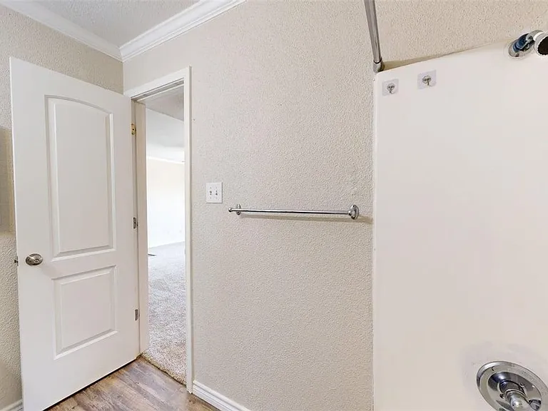 904 University Oaks Blvd #26 — Photo 13