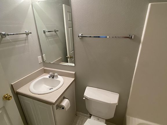 3rd image of 10340 Chinaberry Ct