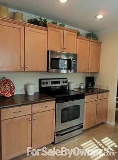 Maple shaker style cabinets