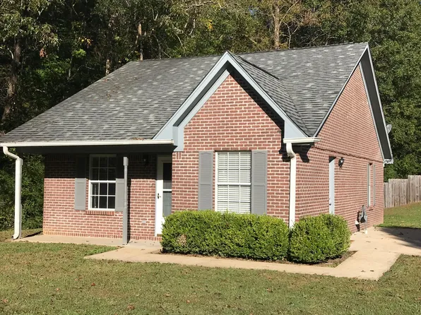 107 Amanda Dr, Saltillo, MS 38866