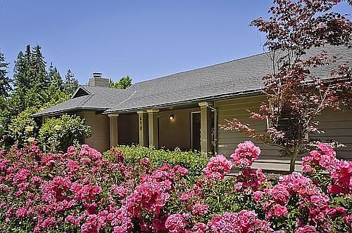 1st image of 620 Sharon Ave