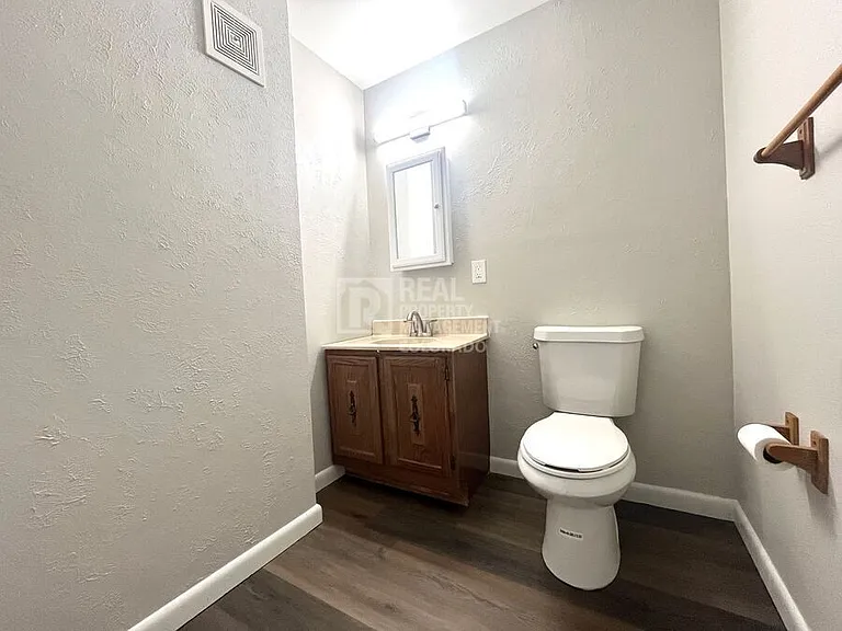 3005 E Fountain Blvd — Photo 6