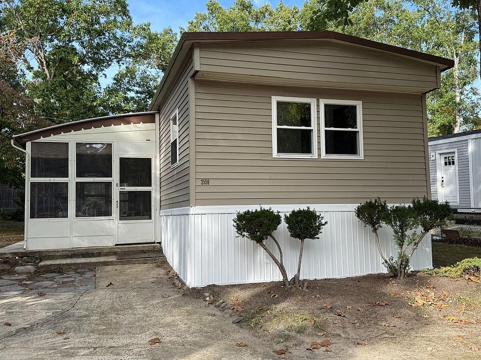 1st image of 3559 Weymouth Rd