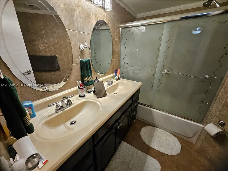 212 Lake Pointe Dr #113 — Photo 55