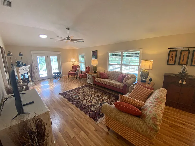 3301 Archer Ave — Photo 12