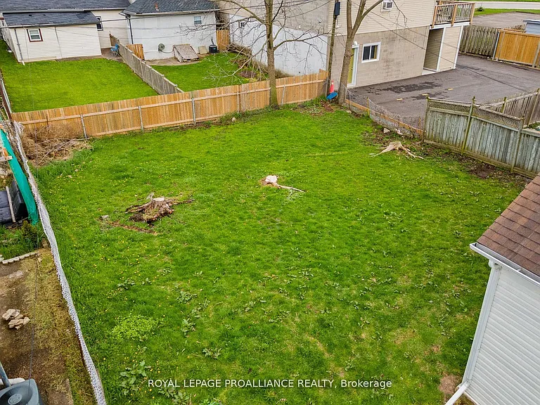 5654 Desson Ave #UPPER — Photo 18