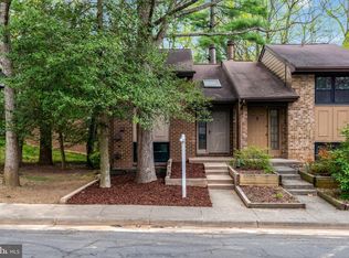 2011 Headlands Cir, Reston, VA 20191