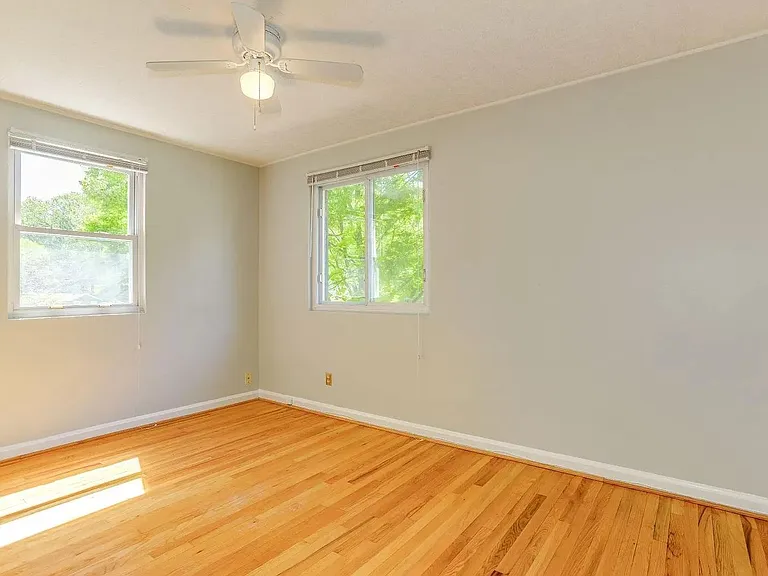 3317 Glenway Dr — Photo 18