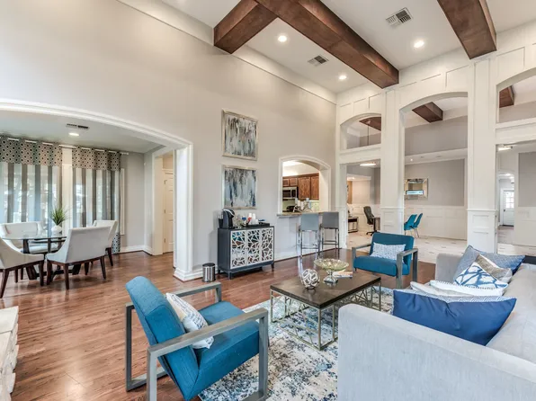 Bala Woods at Kingwood Apartments