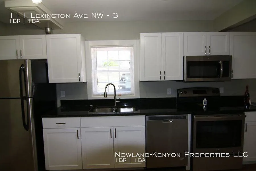 111 Lexington Ave NW — Photo 3
