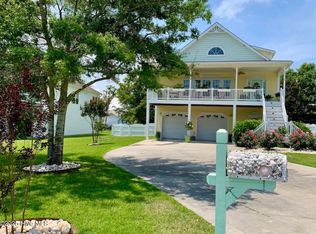 105 Everette Court, Newport, NC 28570