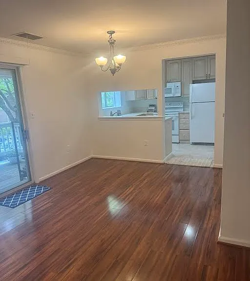 2604 S Arlington Mill Dr — Photo 4