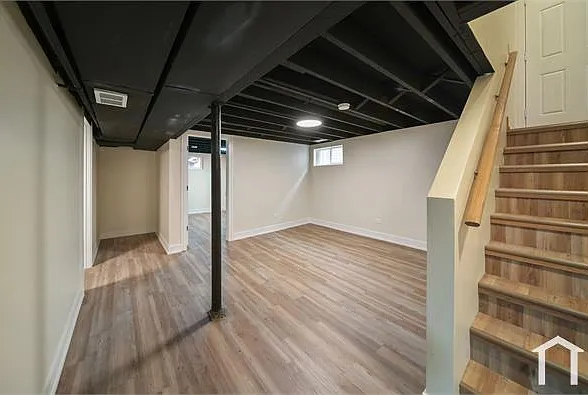 12423 S Perry Ave — Photo 13