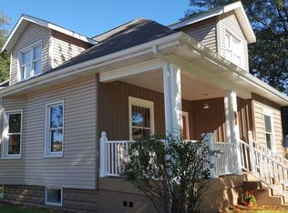 176 S 8th St, Wood River, IL