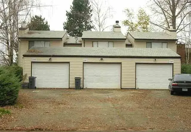 1345 Fabry Rd SE