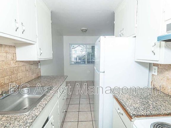3rd image of 2244 12th Ave APT 1