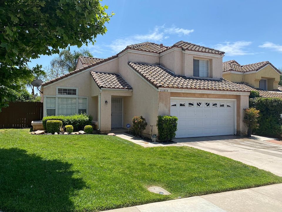 1st image of 23853 Lone Pine Dr