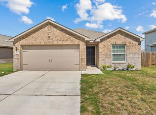 113 Stratton Ln, Jarrell, TX 76537