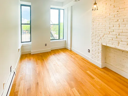 Rented by MySpaceNYC | media 3