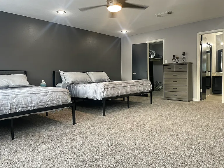 21634 Longwood — Photo 36